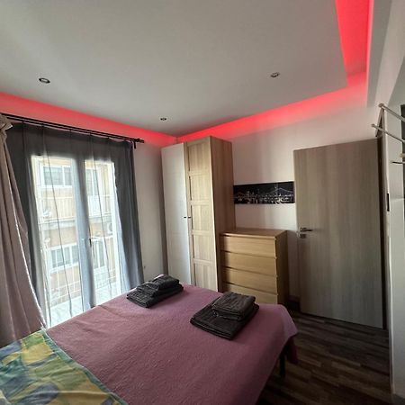 Apartment Center Piraeus Location Kastella Passalimani Port Ngoại thất bức ảnh