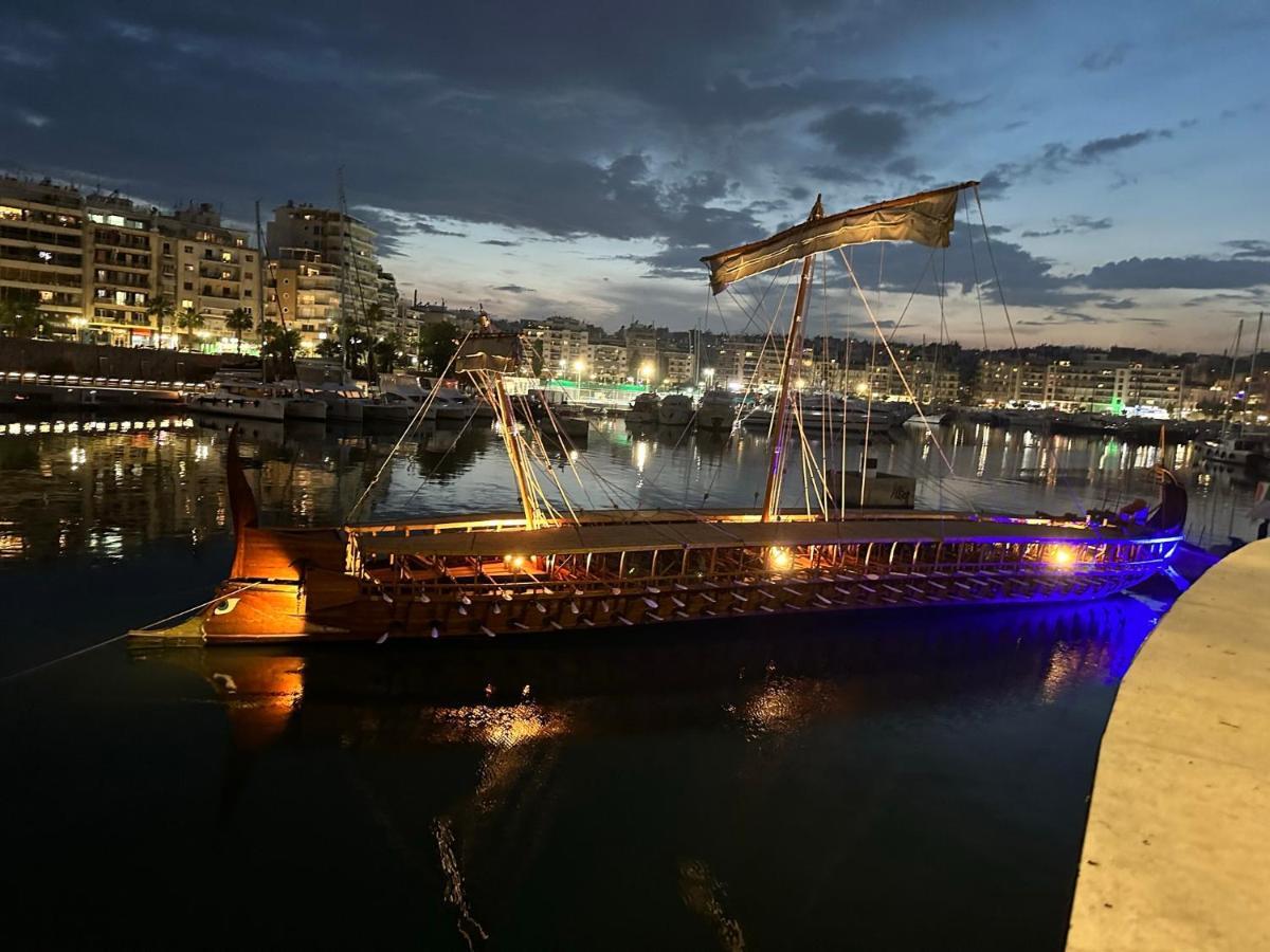 Apartment Center Piraeus Location Kastella Passalimani Port Ngoại thất bức ảnh