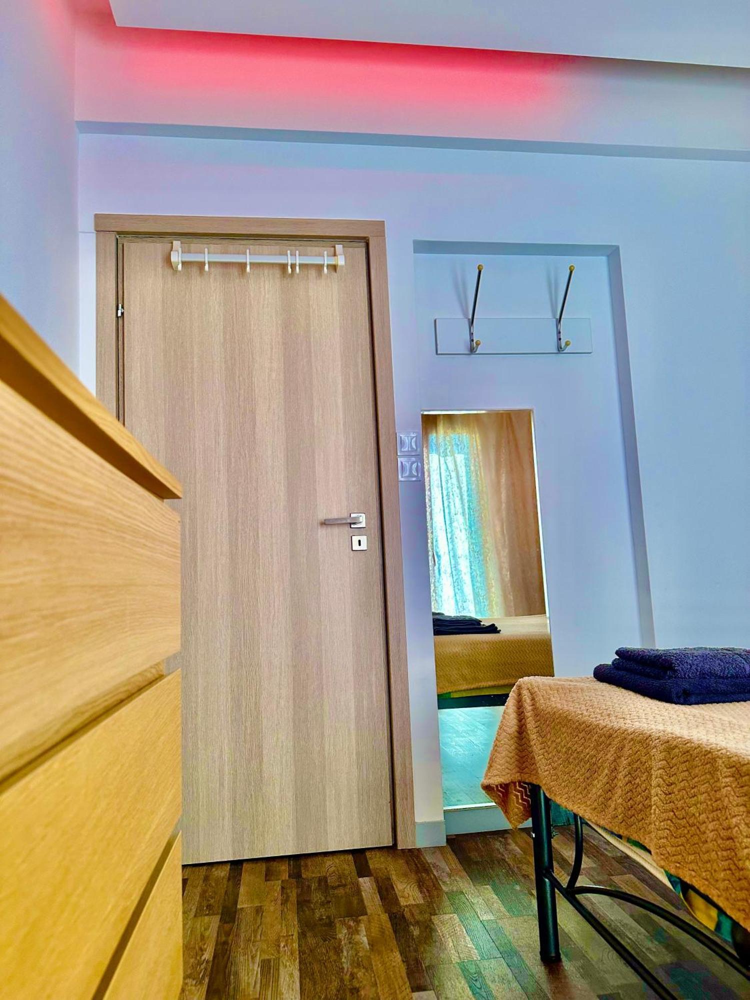 Apartment Center Piraeus Location Kastella Passalimani Port Ngoại thất bức ảnh