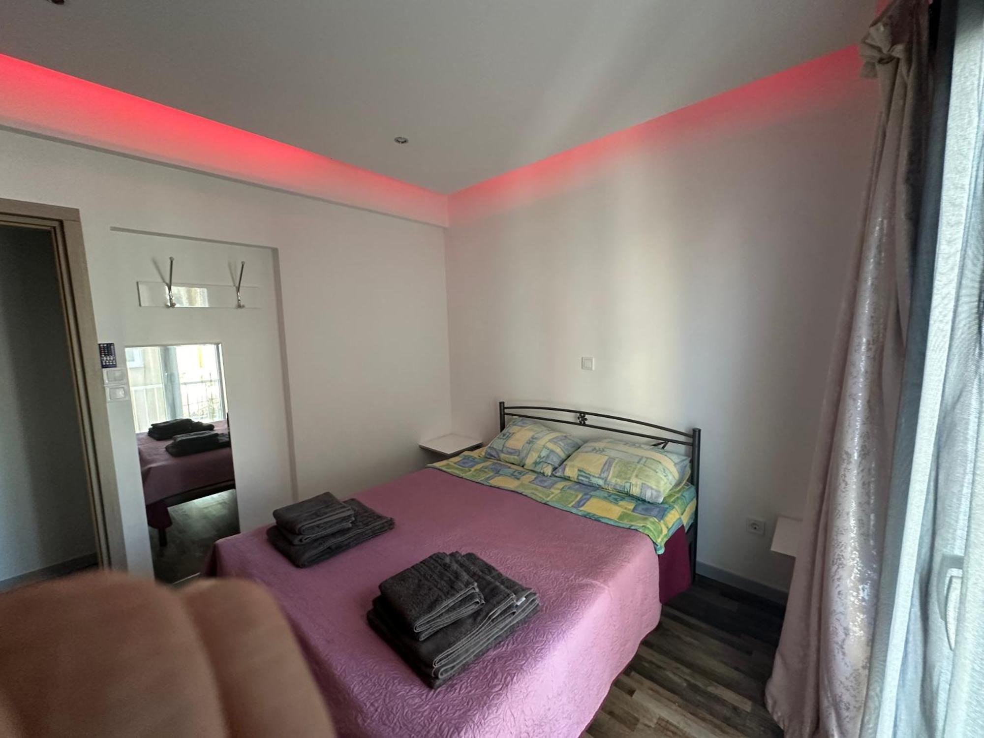 Apartment Center Piraeus Location Kastella Passalimani Port Ngoại thất bức ảnh