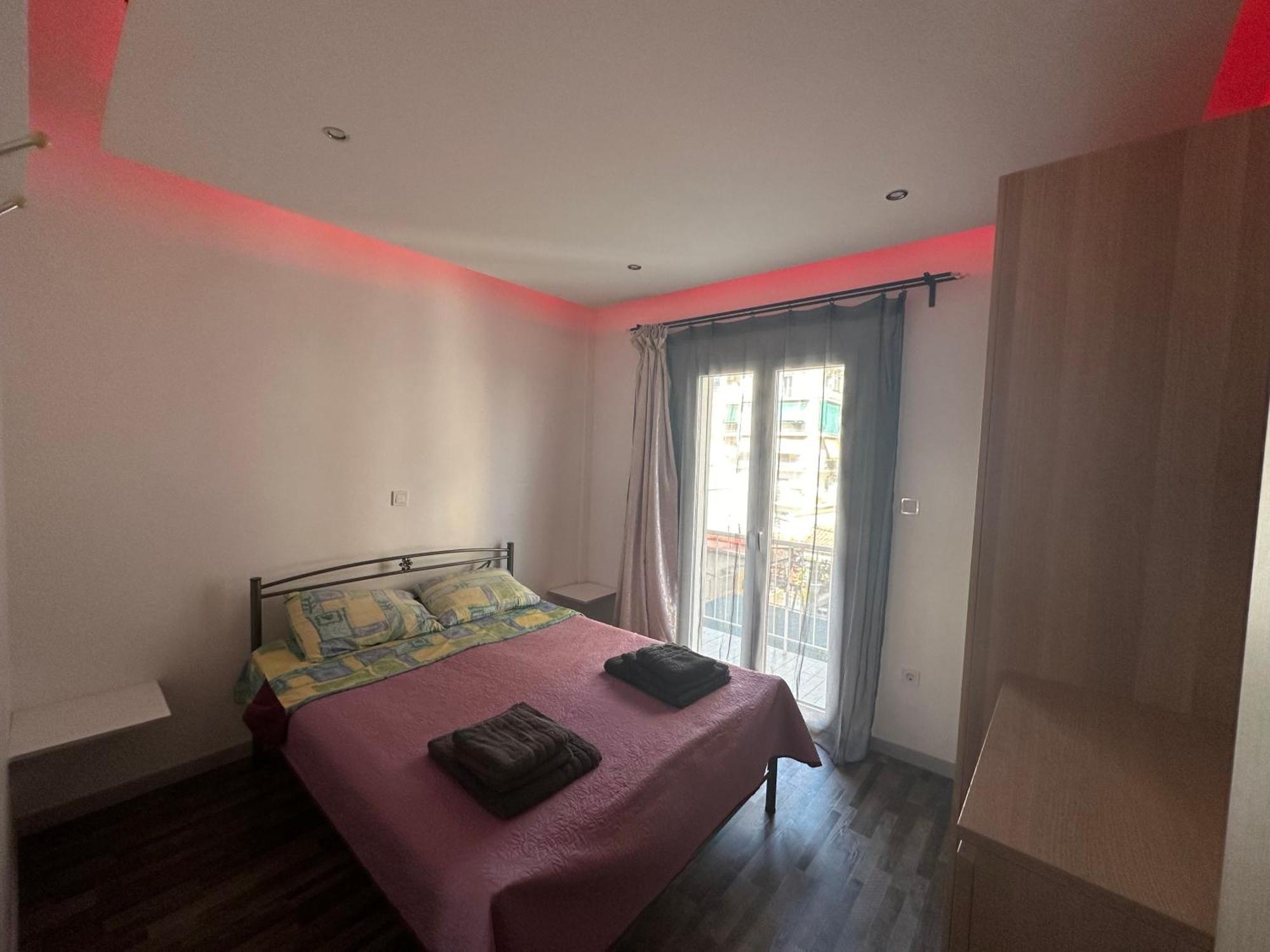 Apartment Center Piraeus Location Kastella Passalimani Port Ngoại thất bức ảnh