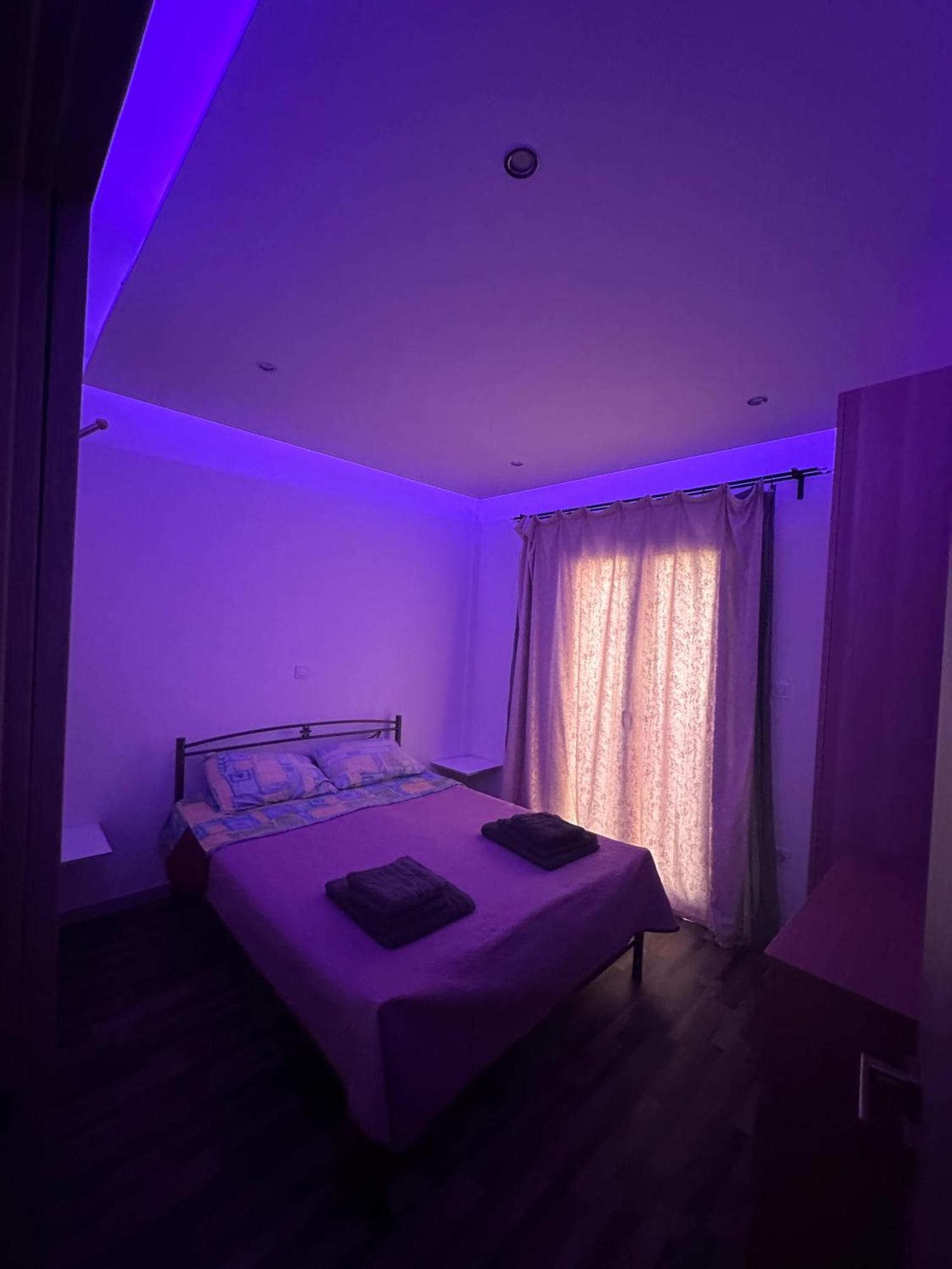 Apartment Center Piraeus Location Kastella Passalimani Port Ngoại thất bức ảnh
